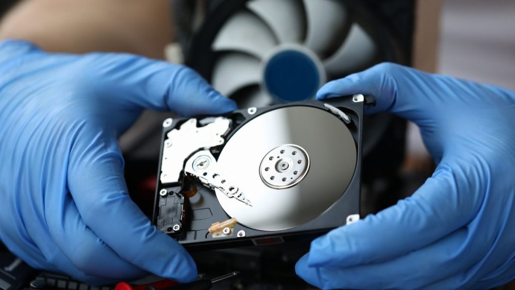 Phần mềm phục hồi dữ liệu không hiệu quả khi ổ cứng gặp lỗi vật lý